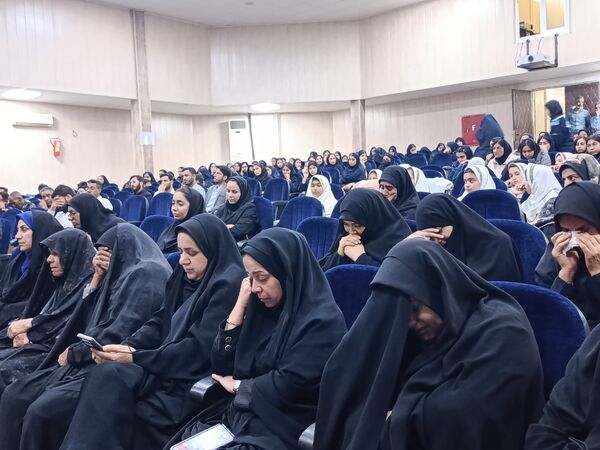 یادواره شهدای فرهنگی و دانش‌آموز شهرستان حاجی آباد