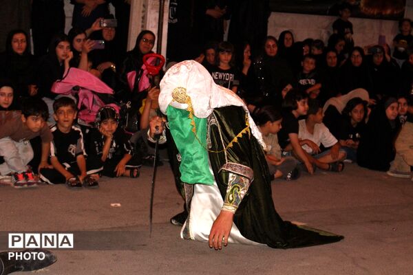 بازخوانی حماسه حضرت قاسم(ع) در پنجمین شب اجرای تئاتر مذهبی نظرآباد