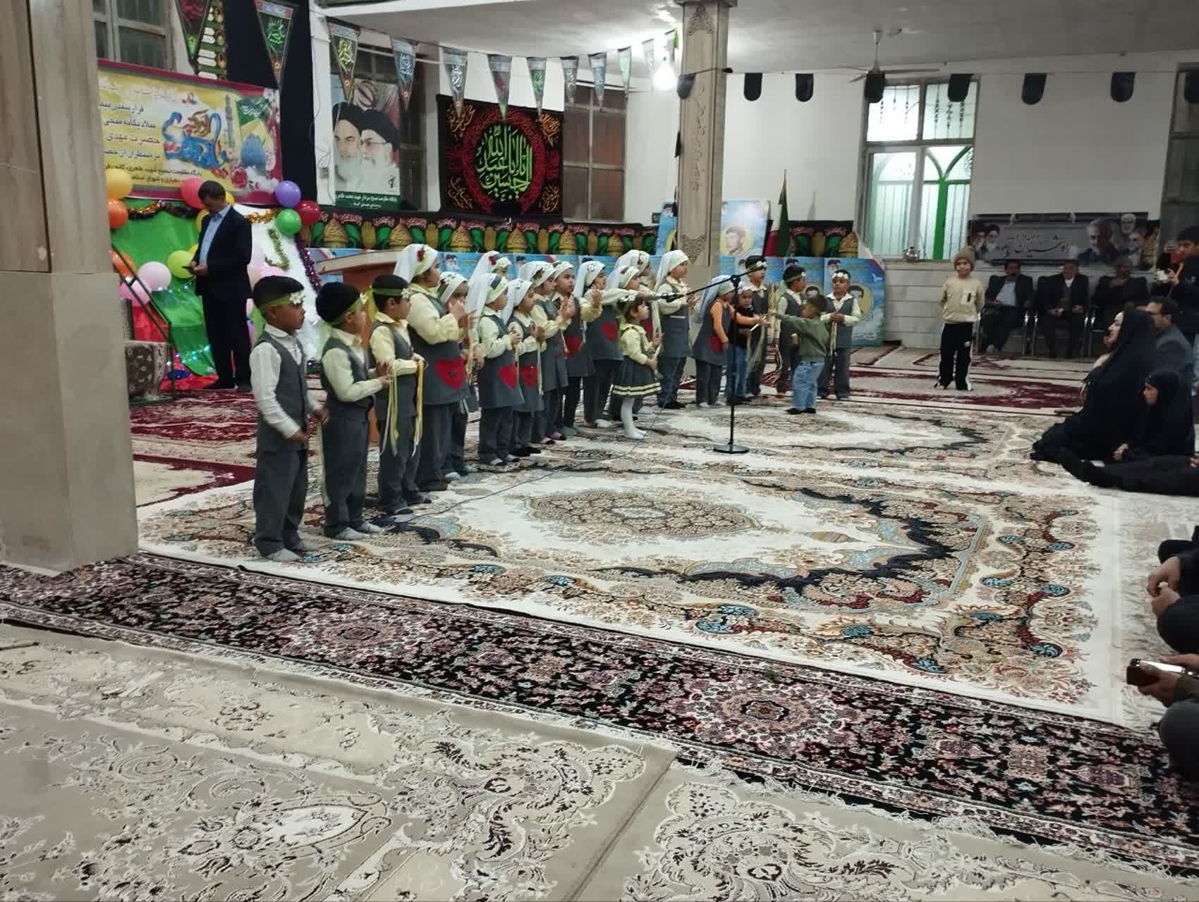 جشن شب ولادت حضرت مهدی عج‌ در روستای مهدی آباد خلیل آباد