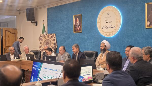 آیین رونمایی از پوستر بیست‌وهفتمین جشنواره خیرین مدرسه‌ساز استان اصفهان