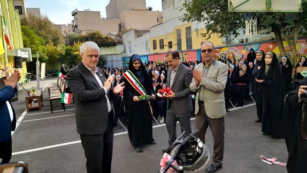 روز دانش‌آموز و نواختن زنگ استکبار ستیزی در منطقه ۱۶
