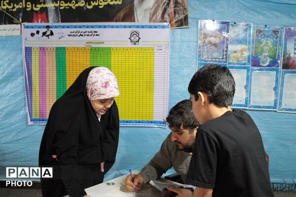 فعالیت غرفه‌های متنوع در موکب آستان مقدس چهل اختران قم
