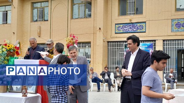 برگزاری جشن  روز معلم در هنرستان شهید دیواندری سبزوار