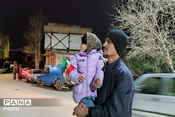 هستیم بر عهدی که بستیم تا آخر جان