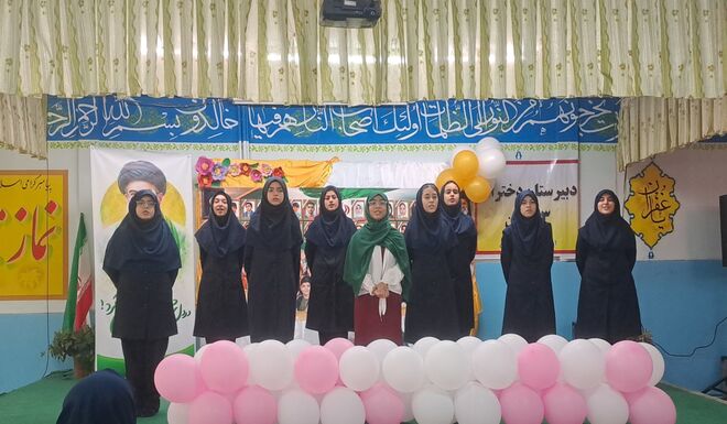 آغاز فصل تازه با جشن جوانه‌ها در مدرسه ۱۳ آبان