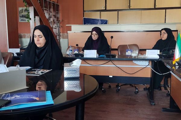 نشست گفت‌وگو محور، با محوریت مدیریت مدرسه در سالن شهدای فرهنگی آموزش و پرورش رباط کریم