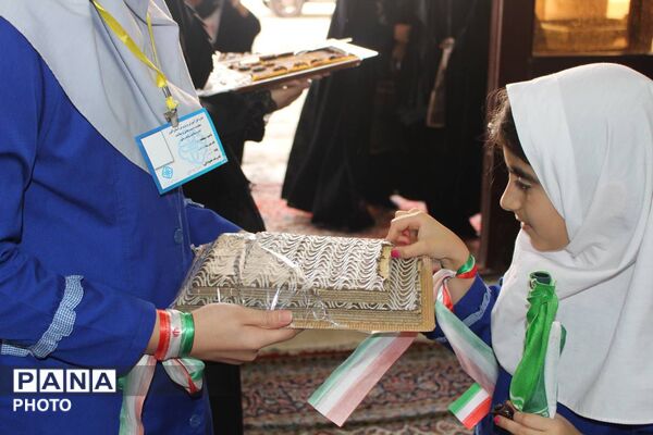 آیین گرامیداشت چهلم شهیدان ملکی در مصلای نظرآباد 