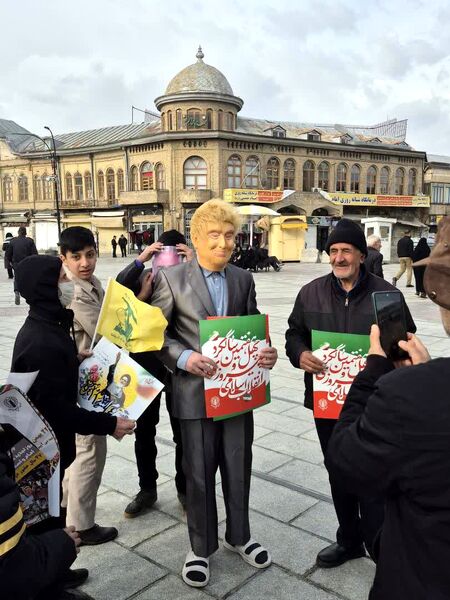گروه تئاتر پانا  با نام ‘منتظران ظهور’ در روز 22 بهمن نمایش جذابی را به اجرا درآورد