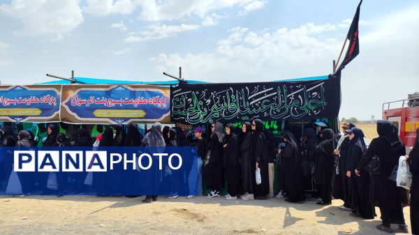 حضور پر شور عزاداران و شهروندان اراکی در پیاده‌روی جاماندگان اربعین 