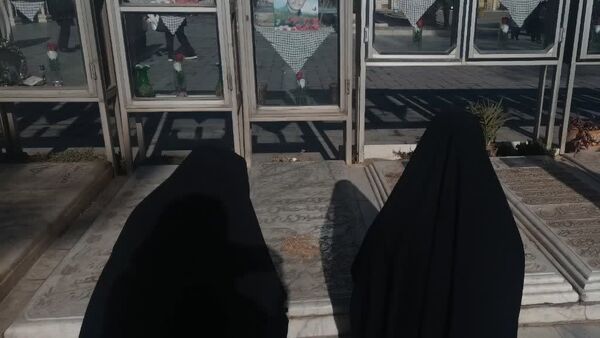 ضیافت همدلی و معنویت بسیجیان دبیرستان برازنده مقدم یک یزد