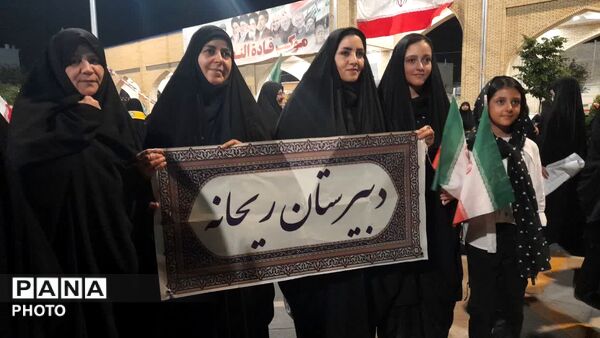 حضور حماسی مدارس قم در تجمعات شبانه آستان مقدس امامزاده موسی مبرقع(ع)