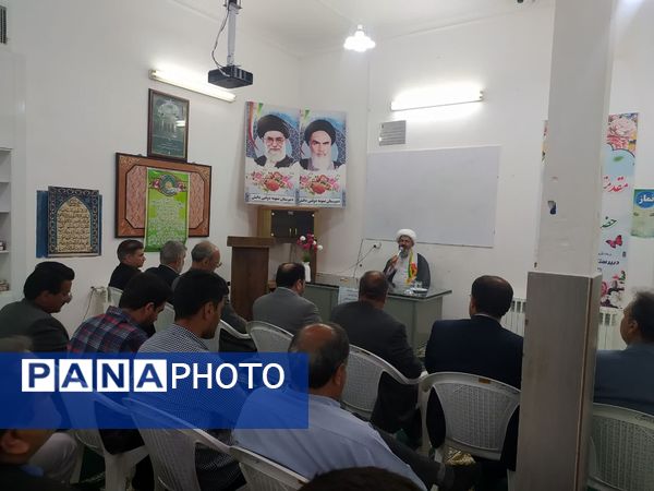 برگزاری کلاس سیری در نهج البلاغه در دبیرستان نمونه دانش کاشمر