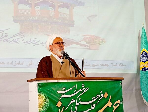 نماز جمعه در شهرستان کاشمر 