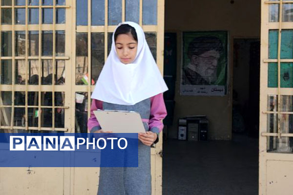 مراسم صبحگاهی دبستان شهید رحمت الله قلعه یزدانی و آموزشگاه آیت الله اراکی