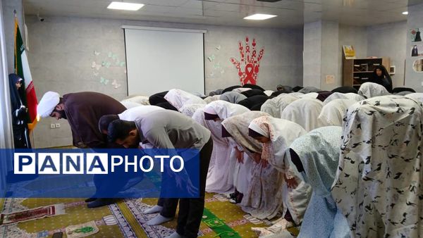 نماز جماعت به امامت امام جمعه‌‌‌ی موقت میناب