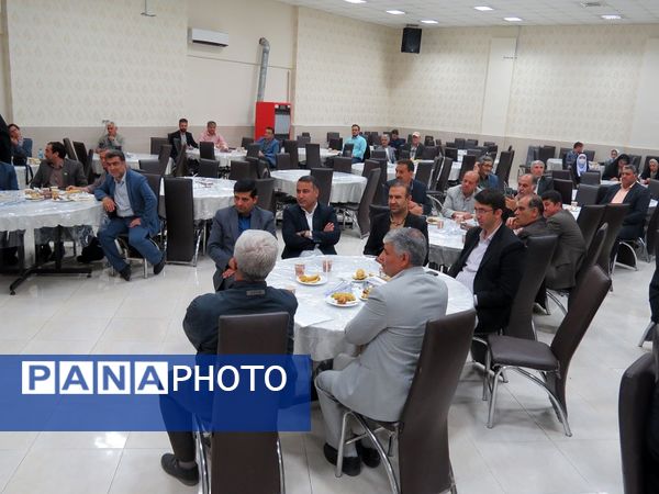 برگزاری تجلیل از همکاران طرح اکرام وایتام شهرستان بجنورد