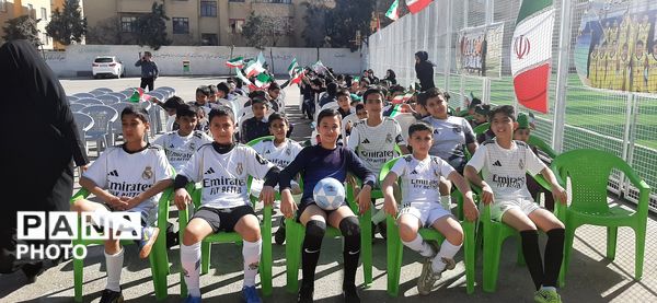 افتتاحیه زمین چمن در دبستان پسرانه گلستان ناحیه ۷ آموزش و پرورش مشهد مقدس 