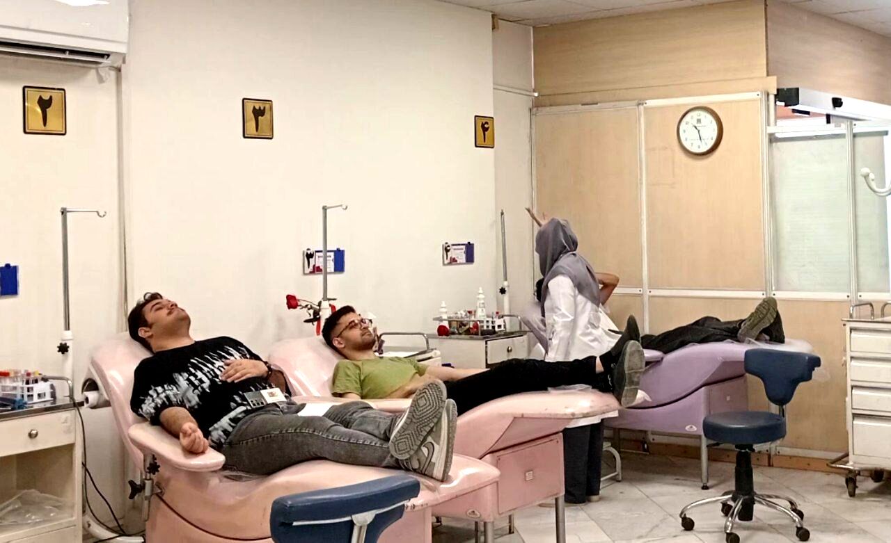 هر قطره خون ، جانی دوباره ؛ دانشجویان مشهدی در مسیر انسان دوستی
