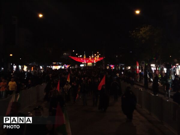 مشهد، روایت‌گر حماسه وفاداری؛ بدرقه باشکوه رهبر شهید ایران