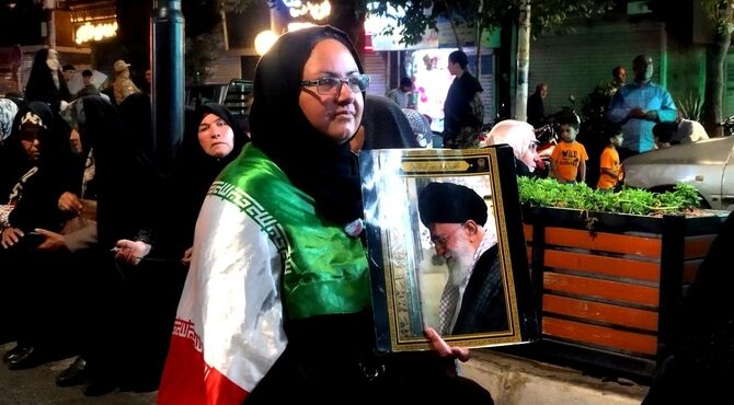 طنین شور و شعور نبوی در حسینیه امام خمینی نیشابور؛ عیدانه نوجوانان پانا در مهدِ عاشقی