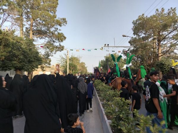 کاروانی که راهی سرزمین عشق شد