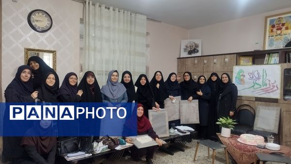 روز شاد و خاطره‌انگیز دانش‌آموزان در دبیرستان شاهد تکتم