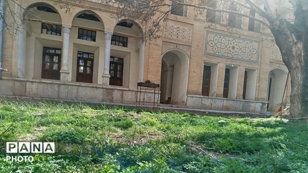 قلعه امیرمفخم دزک؛ آمیخته از معماری و هنر