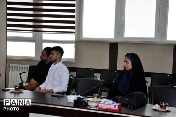نشست خبری اصحاب رسانه به میزبانی مدیریت آموزش و پرورش کردکوی 