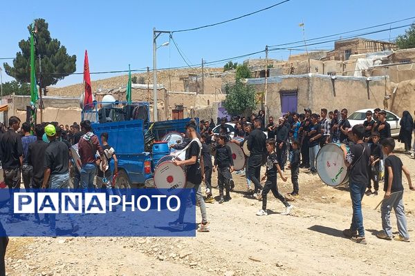 مراسم سوگواری سالار شهیدان حضرت اباعبدالله الحسین (ع) در روستای گزکوه 