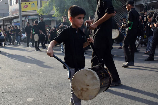 کاروان نمادین اسرای کربلا در قم-1