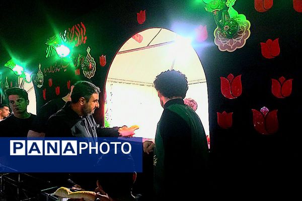 انفجار شور حسینی در قلب تهران؛ نوجوانان میدان آزادی را عاشورایی کردند