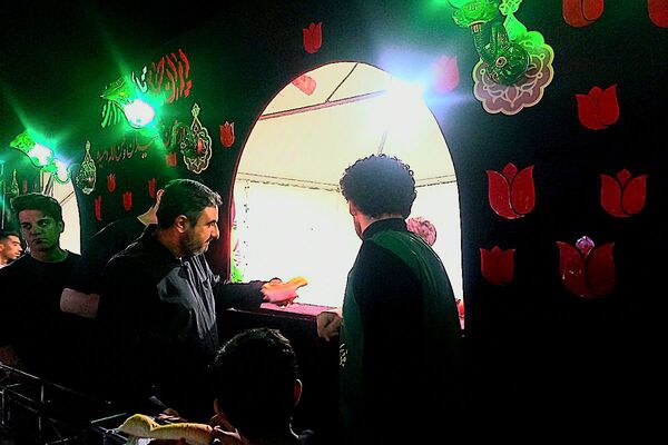 انفجار شور حسینی در قلب تهران؛ نوجوانان میدان آزادی را عاشورایی کردند