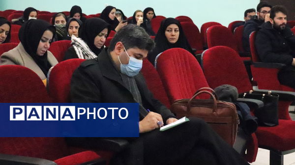 دومین روز دوره تربیت مربیان جدید الورود تشکیلات پیشتازان سازمان دانش‌آموزی