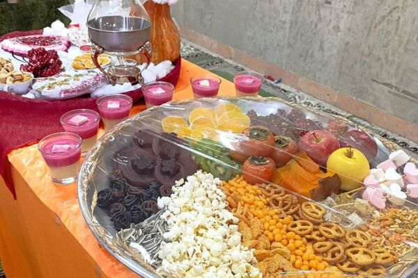 مراسم جشن یلدا در دبیرستان حضرت رقیه(س) ورامین
