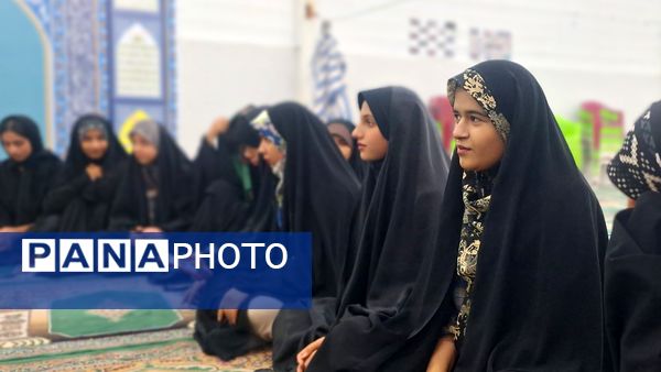 نشست کارگاهی قواعد زندگی دوره تابستانی بسیج در شهرستان لنده