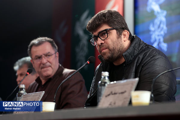 نشست نقد و بررسی فیلم «زندگی کوچک کوچک» در چهل و چهارمین جشنواره ملی فیلم فجر