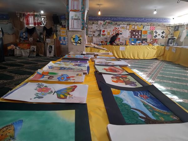 جشنواره هنری «ماها» در دبیرستان معراج ناحیه یک کرج 