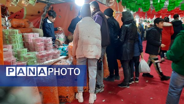 شور و نشاط مردم در چله بازارهای مشهد