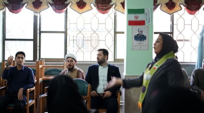 کلاس آموزشی پیشتازان در علی آباد 