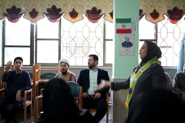 کلاس آموزشی پیشتازان در علی آباد 