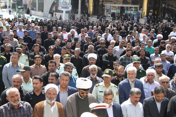  تشییع فرزند برومند شهرستان بم شهید هادی رویاهی با حضور مردم شهیدپرور