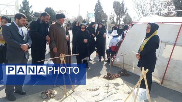 همایش بزرگ یاوران انقلاب در آموزشگاه دخترانه جنت ملارد 