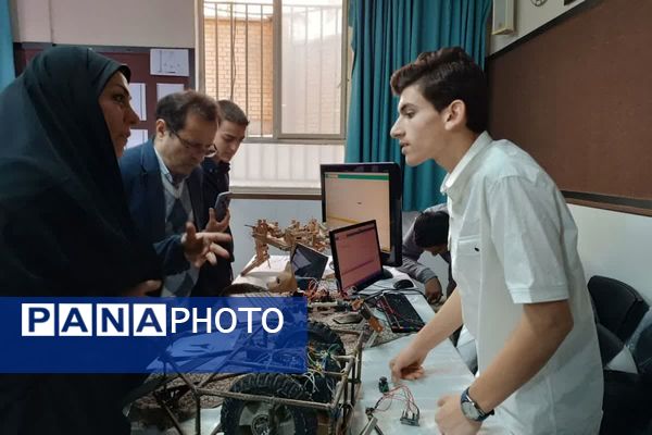 نمایشگاهی از دستاوردهای استعدادهای درخشان