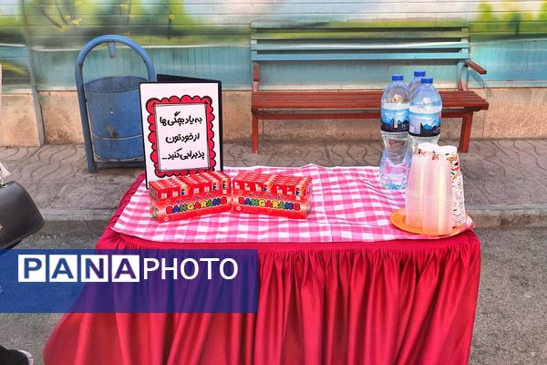 مهد اولیا؛ ابتکار خلاقانه معاون پرورشی دبستان سعادت برای مشارکت ویژه اولیا با کادر مدرسه