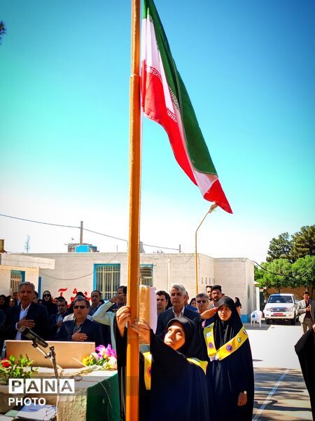 نواختن زنگ سپاس معلم در شهرستان کاشمر