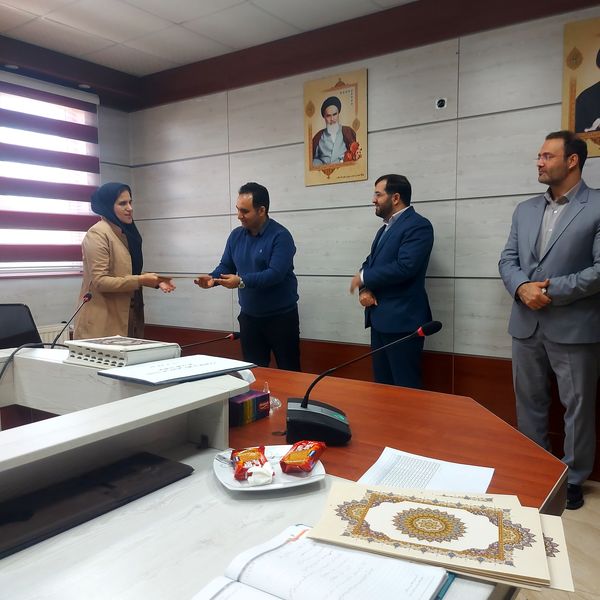 مراسم تقدیر از ناظران و عوامل اجرایی دهمین دوره جشنواره نوجوان خوارزمی شهرستان ملارد 