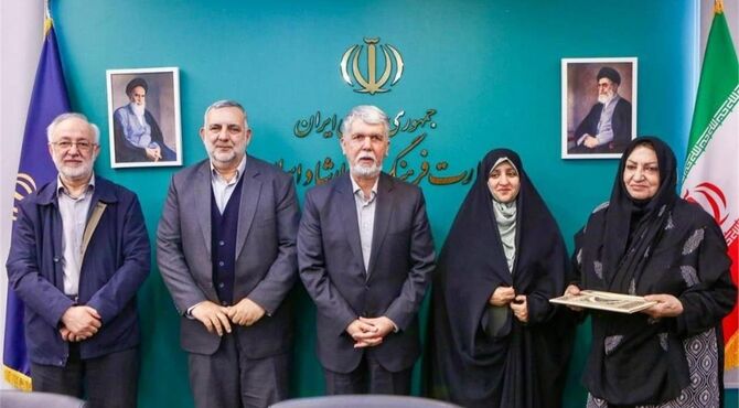 صالحی: «وطن‌نگاری» به ماندگاری ایران عزیز کمک خواهد کرد