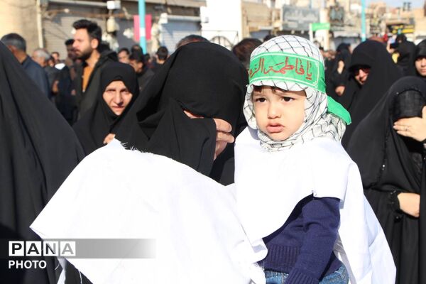 تجمع مردم یزد در محکومیت حملات وحشیانه آمریکا و اسرائیل و شهادت رهبر انقلاب