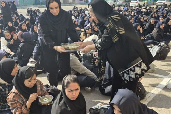 ویژه‌برنامه «یاس پهلو شکسته» در هنرستان الغدیر