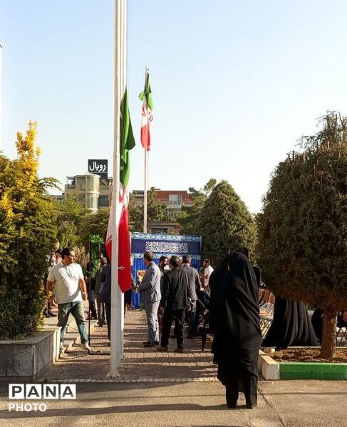 طنین زنگ «مهر، ایثار و شهادت» در هنرستان دارالفنون مشهد